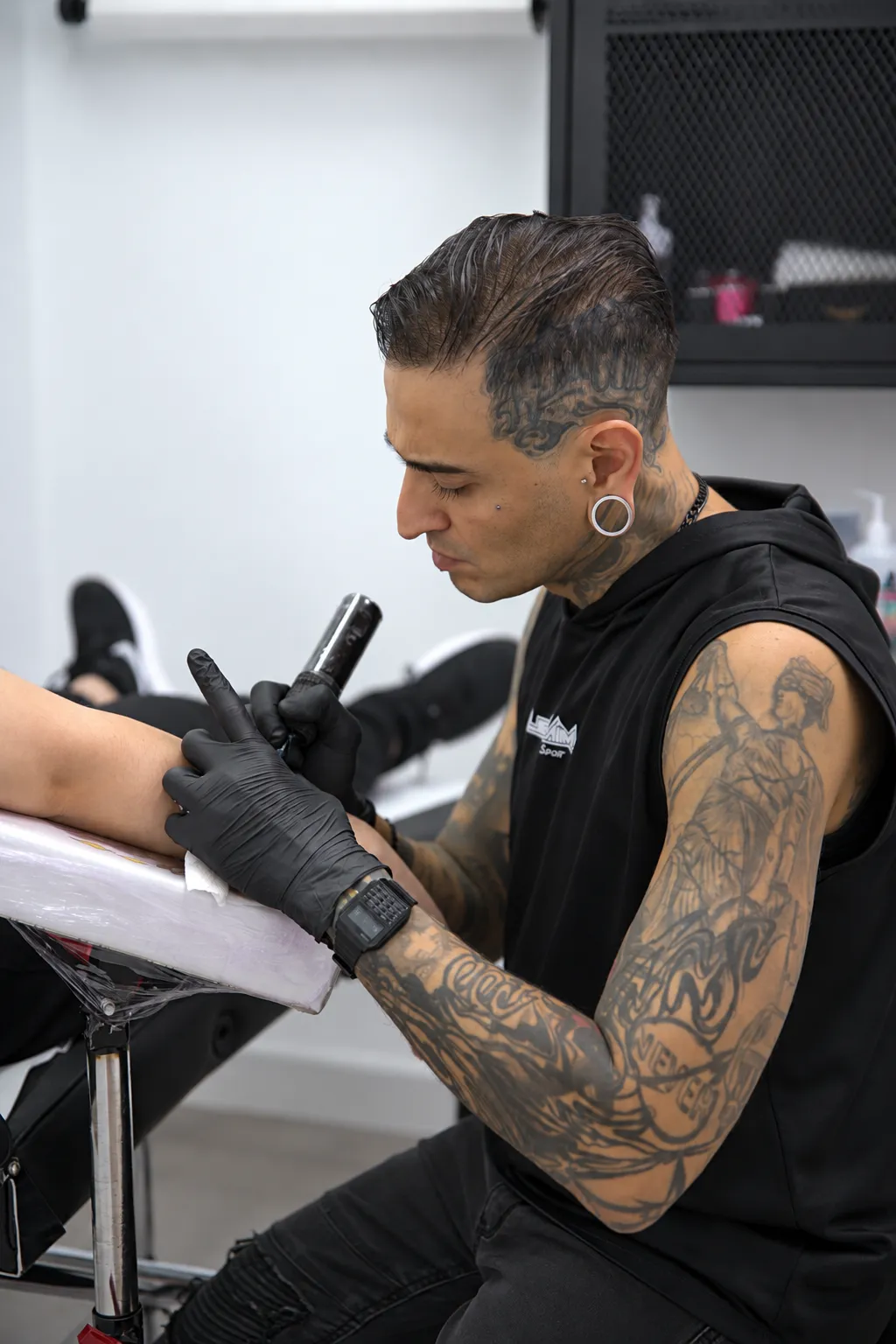 Tatuaje en el norte o sur de Tenerife: qué valorar antes de reservar
